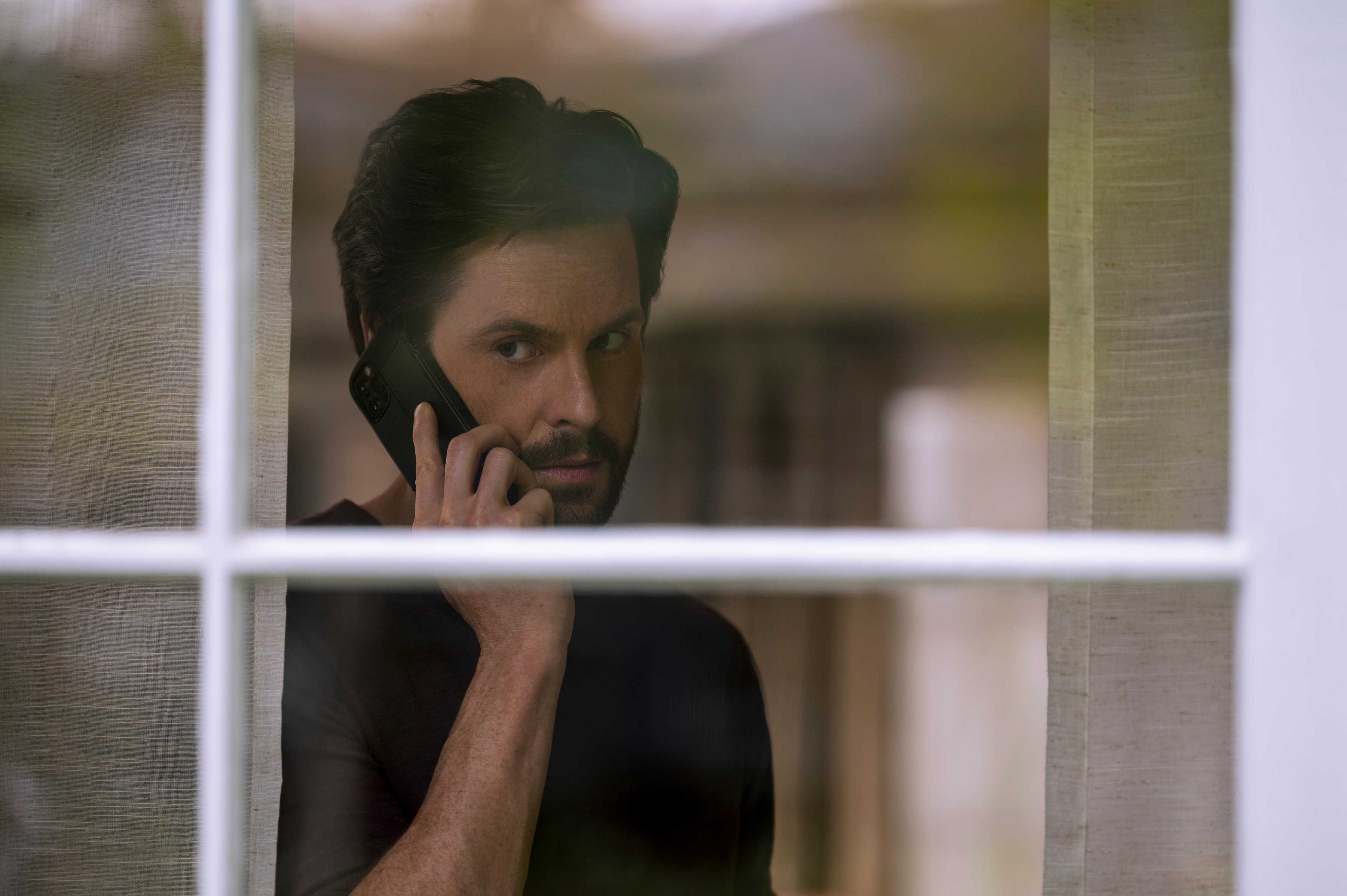 the-woman-in-the-house-across-the-street-from-the-girl-in-the-window