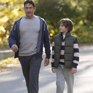 A FAMILY MAN, FROM LEFT: GERARD BUTLER, MAX JENKINS, 2016. © VERTICAL ENTERTAINMENT