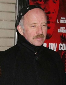 Arliss Howard