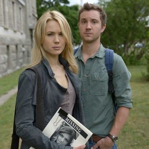 Being Human (Syfy), Kristen Hager (L), Sam Huntington (R), 'Get Outta My Dreams, Get Into My Mouth', Season 3, Ep. #5, 02/11/2013, ©SYFY