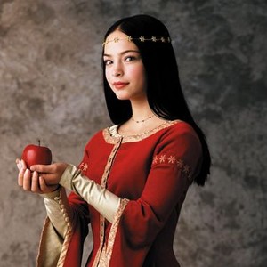 Snow White: The Fairest of Them All (2001) photo 3