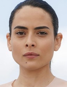 Nailia Harzoune