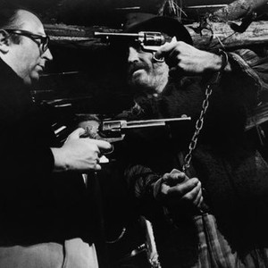 ONCE UPON A TIME IN THE WEST, from left: director Sergio Leone, Jason Robards, on set, 1968 ouatitw1968-fsct06(ouatitw1968-fsct06)
