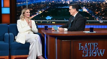 The Late Show With Stephen Colbert: Season 8, Episode 52 | Rotten Tomatoes