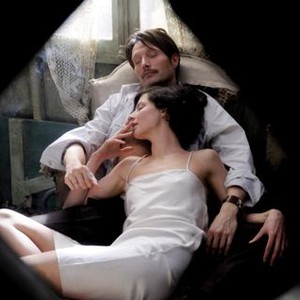 COCO CHANEL & IGOR STRAVINSKY, (aka COCO CHANEL AND IGOR STRAVINSKY), from back: Mads Mikkelsen as Igor Stravinsky, Anna Mouglalis as Coco Chanel, 2009. ph: Regine Abadia/©Sony Pictures Classics