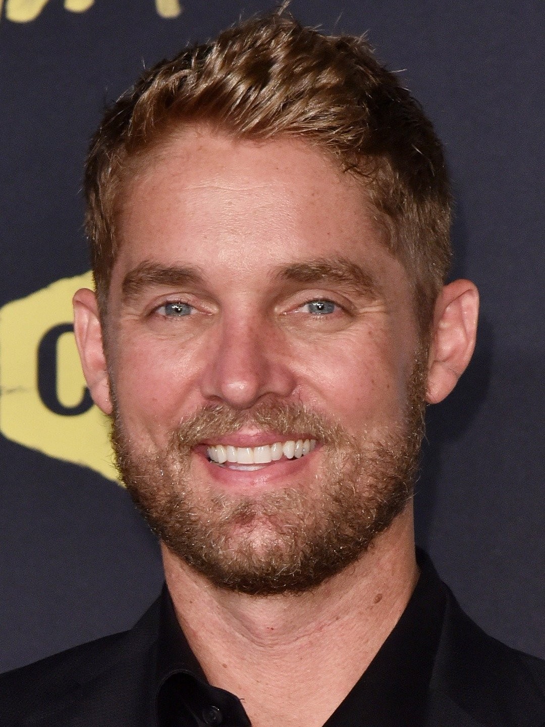 Brett Young Pictures | Rotten Tomatoes
