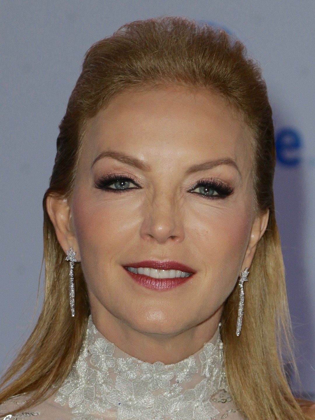 Laura Flores Pictures | Rotten Tomatoes