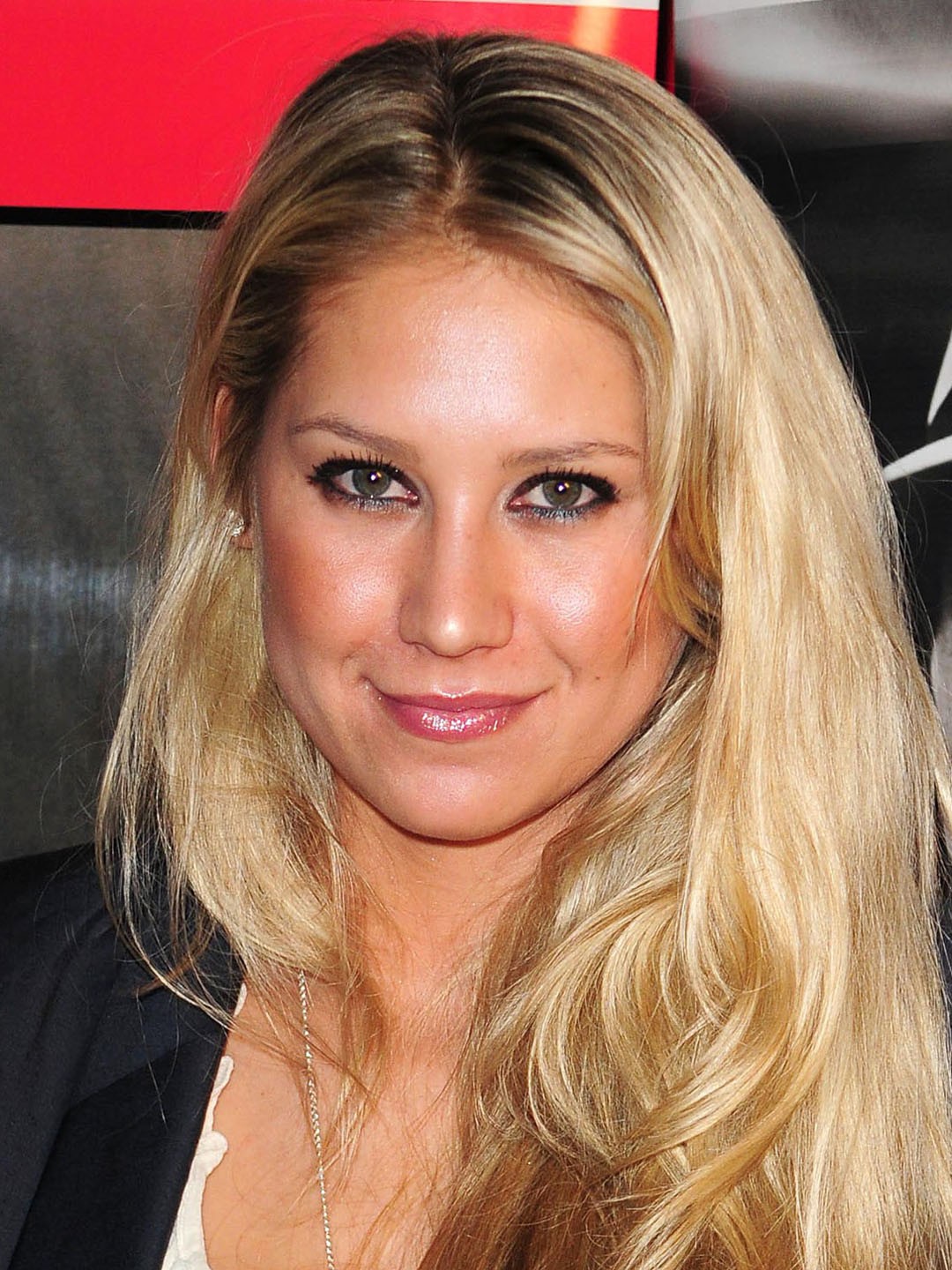 Anna Kournikova - Biography - IMDb