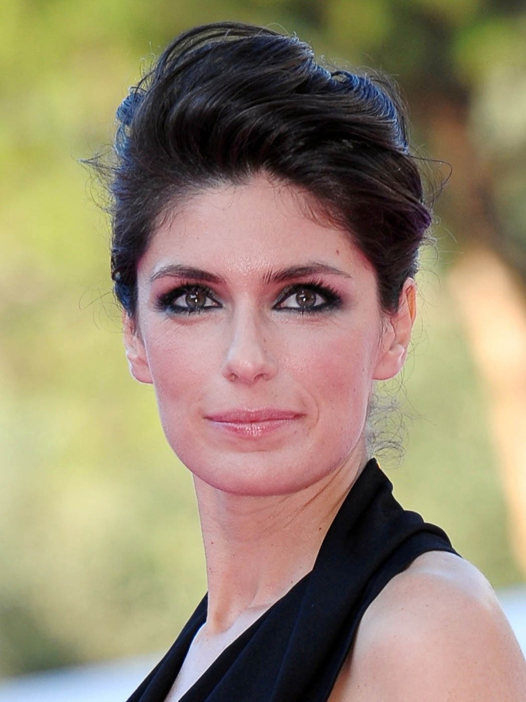 Anna Valle Pictures - Rotten Tomatoes