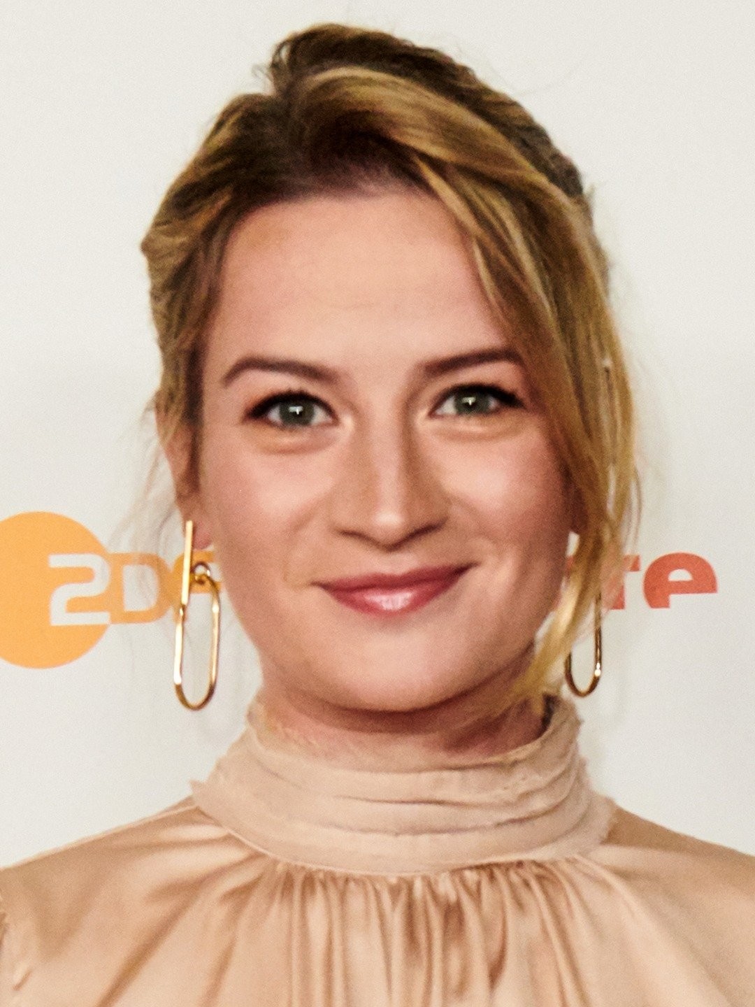 Nina Gummich Pictures - Rotten Tomatoes