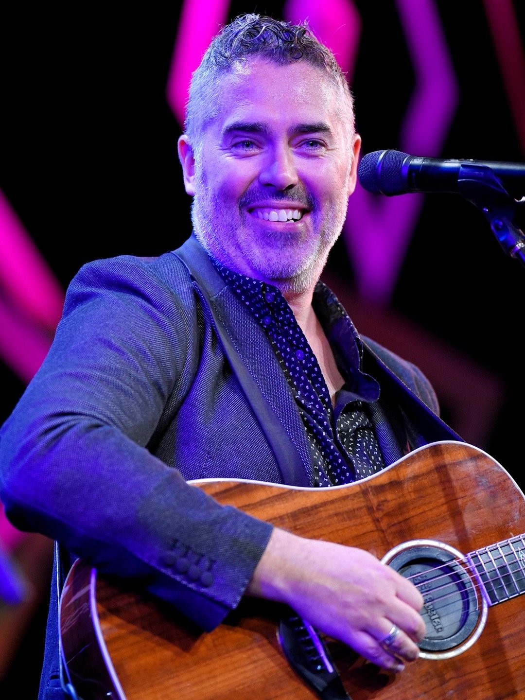 Ed Robertson Pictures | Rotten Tomatoes