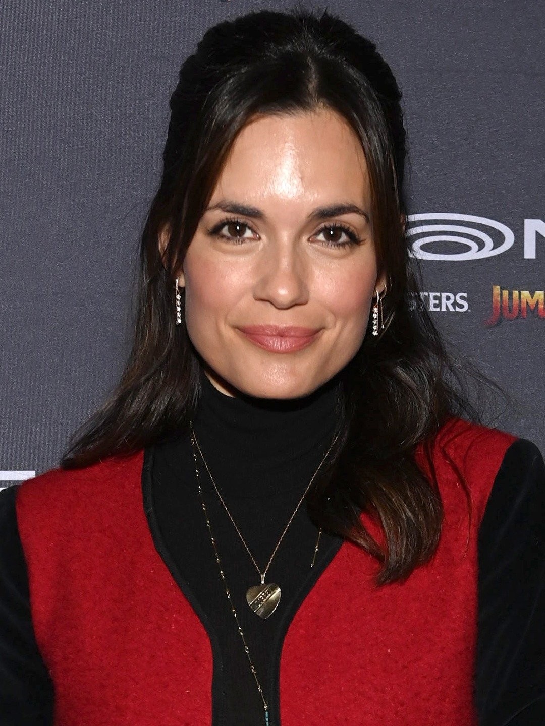 how old is torrey devitto - Ilustrasi 2