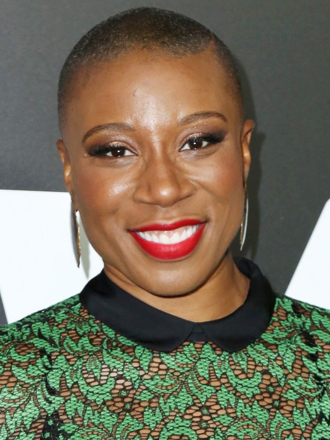 aisha hinds net worth 2020