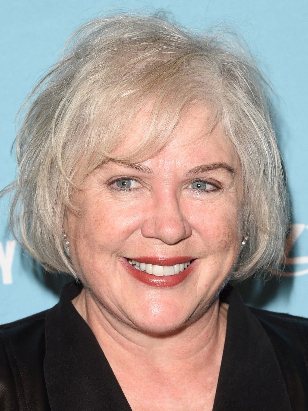 SNL' star Julia Sweeney still gets 's--t' for 'Pat' character