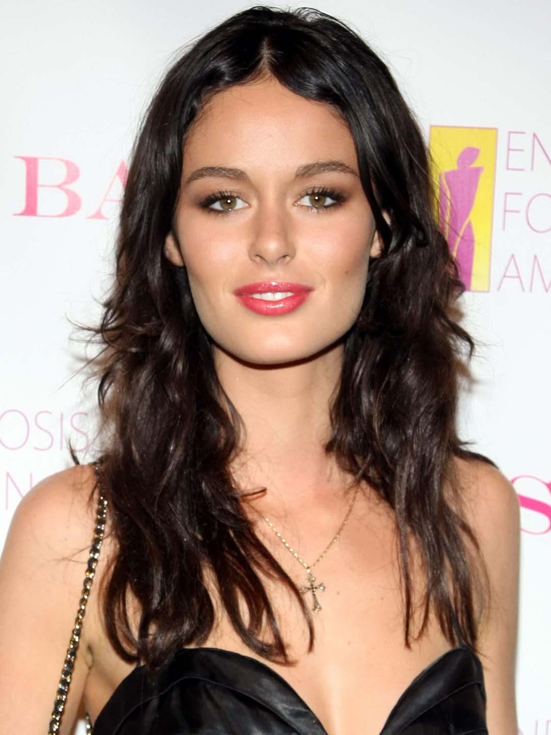 ¿Cuánto mide Nicole Trunfio? 536879_v9_ba