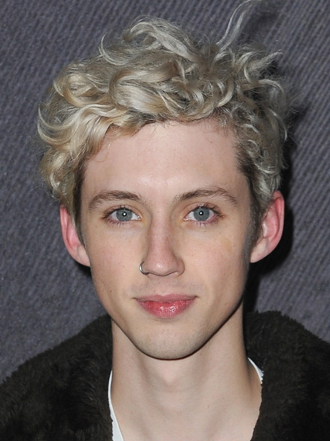 Troye Sivan Pictures | Rotten Tomatoes