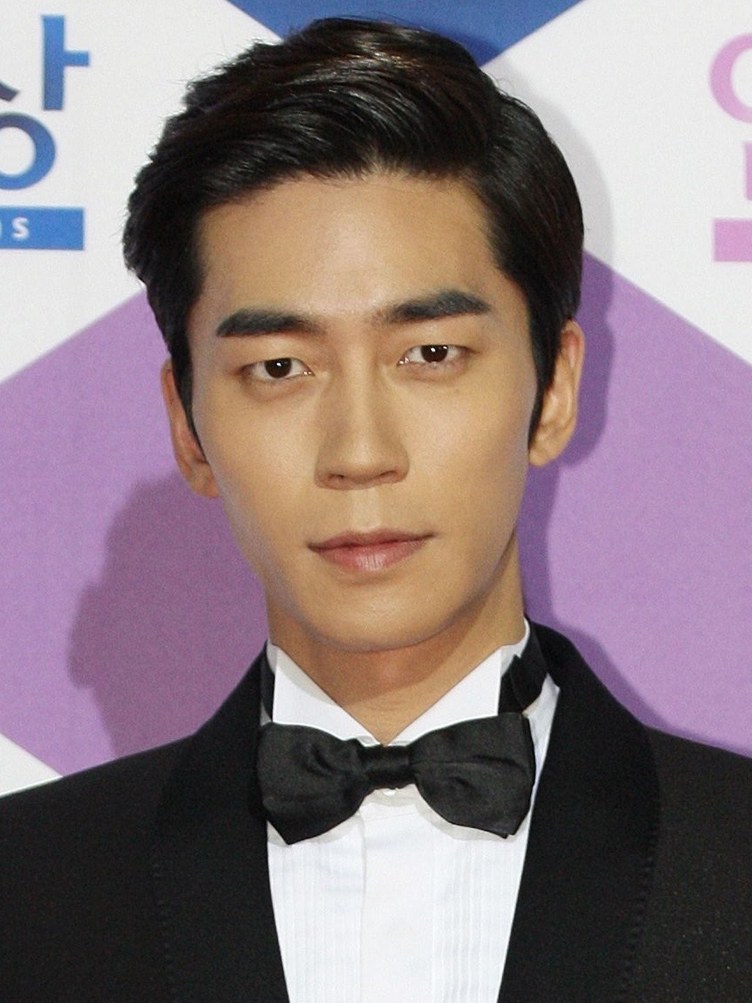 Shin Soon Rook Shin Sung-rok Pictures | Rotten Tomatoes