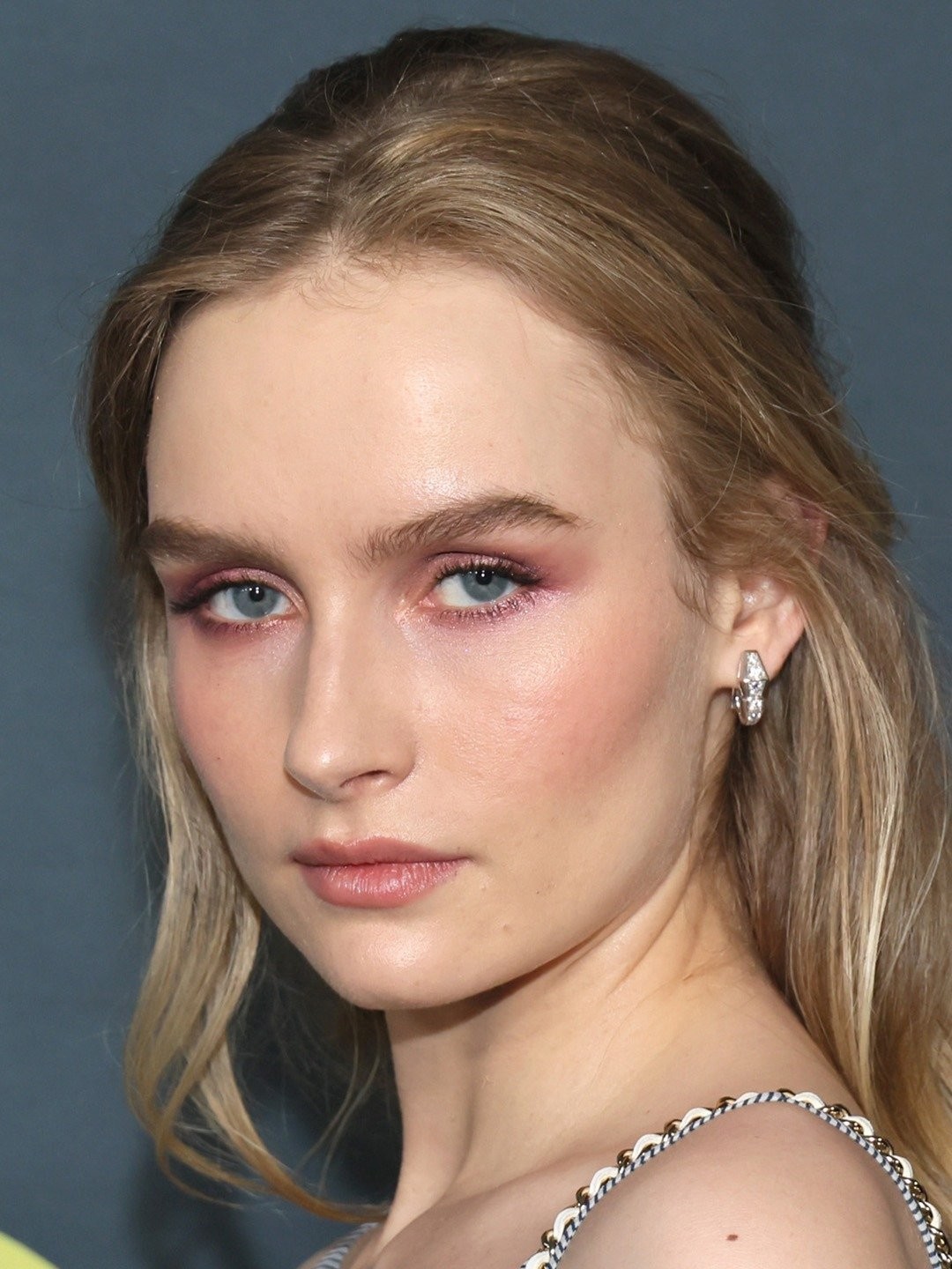 Olivia DeJonge Pictures | Rotten Tomatoes