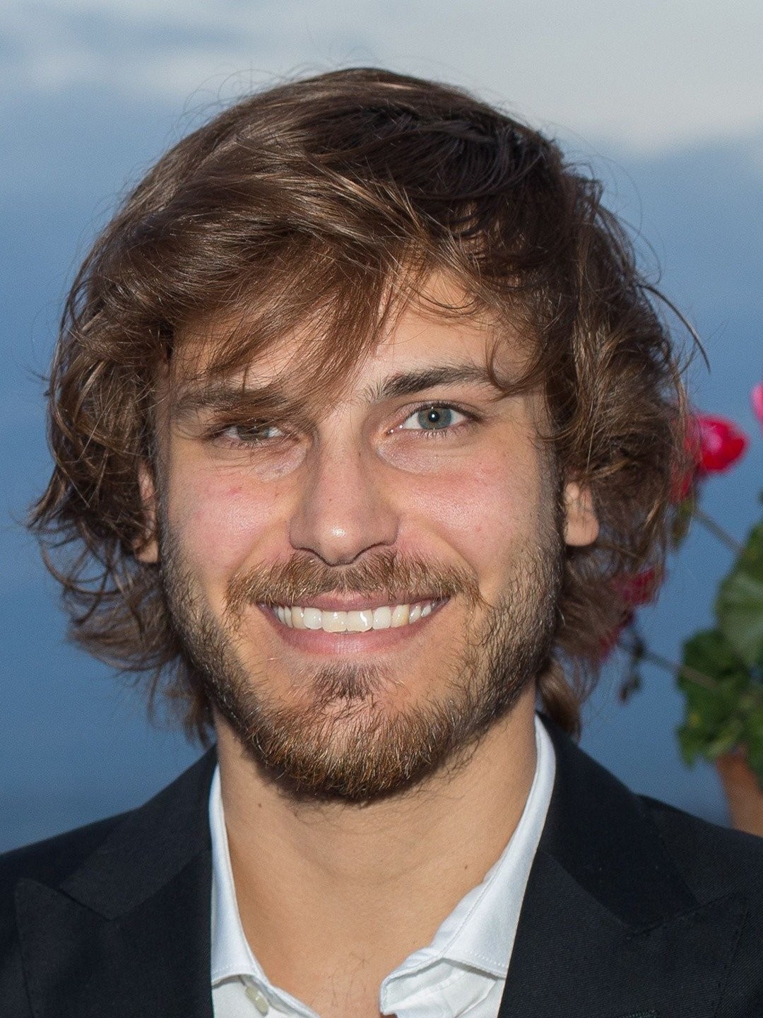 Andres Gil Pictures | Rotten Tomatoes