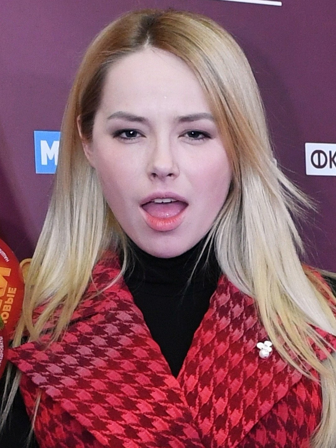 Rus kotiblari pornosini onlayn tomosha qiling