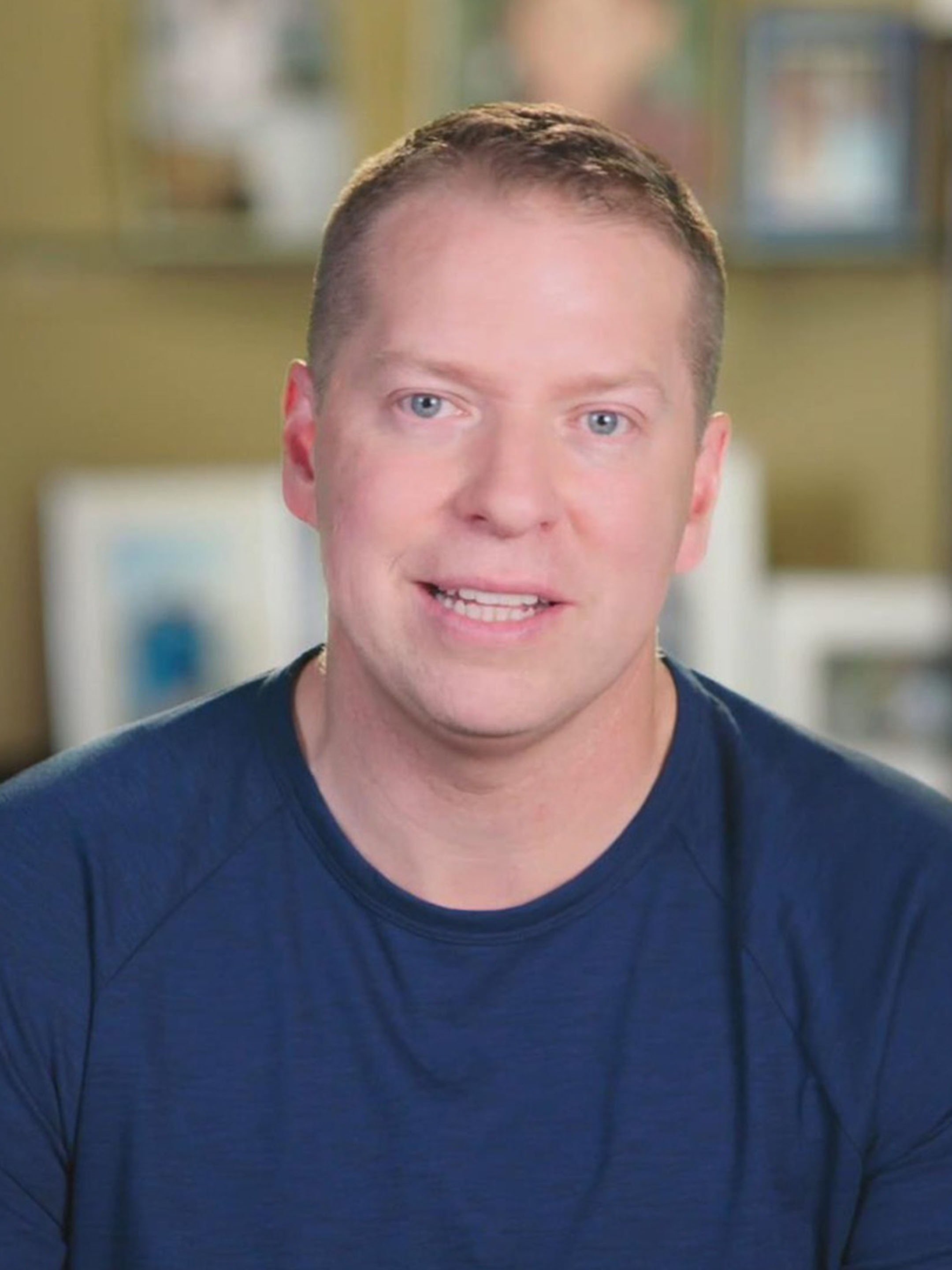 Gary Gives Back Pictures - Rotten Tomatoes