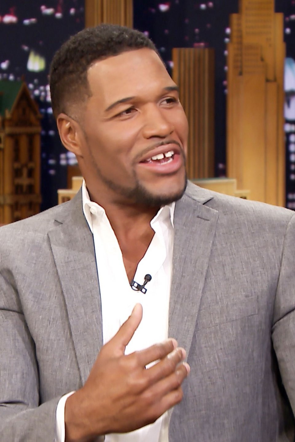 Michael Strahan Bryce Dallas Howard Bebe Rexha Pictures Rotten Tomatoes 