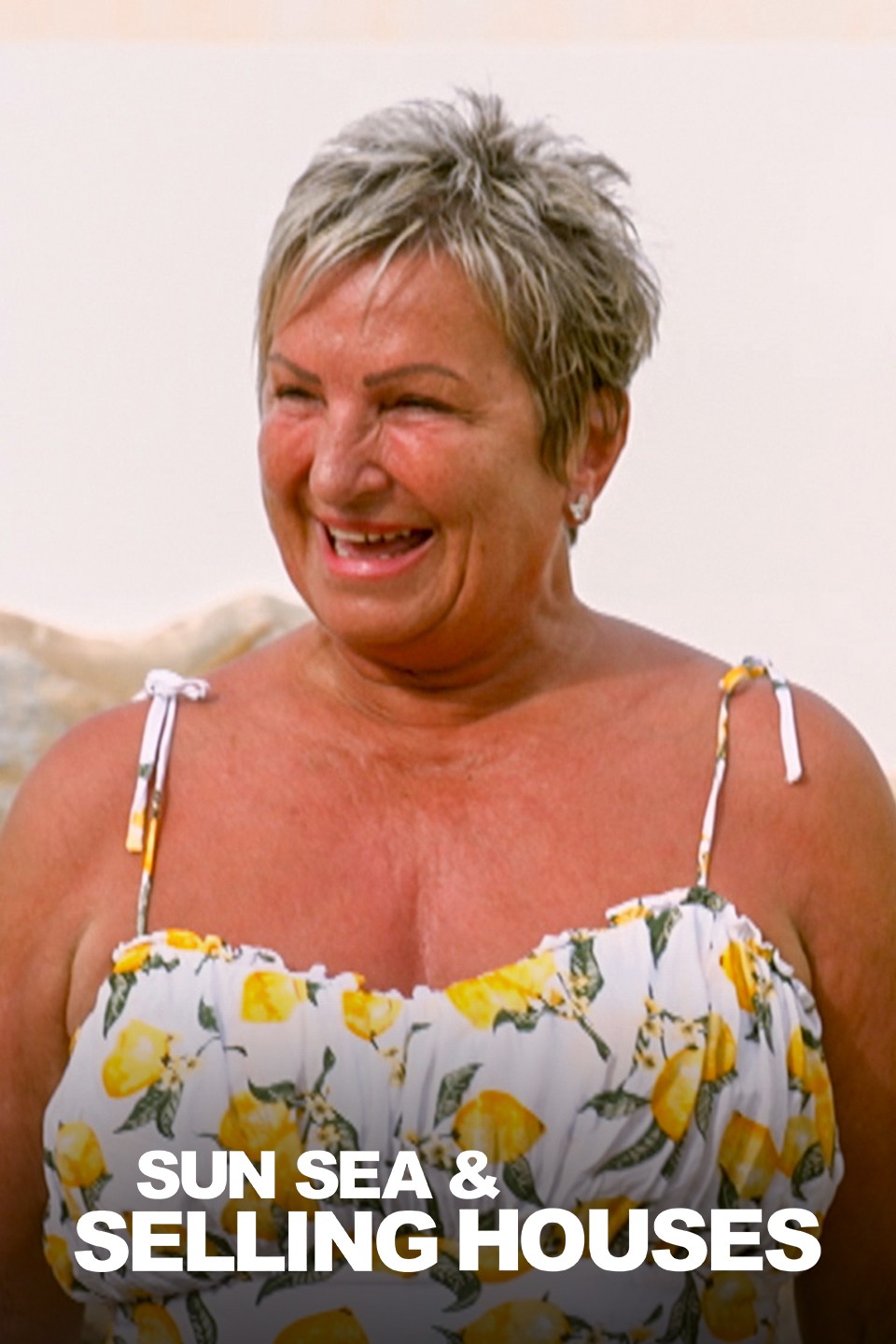 Sun, Sea and Selling Houses Pictures | Rotten Tomatoes