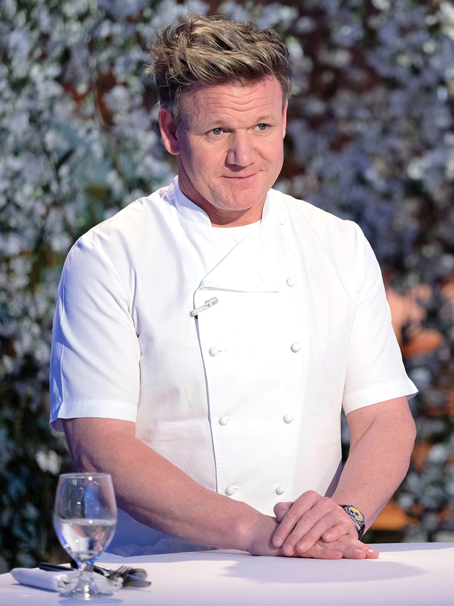 Hell's kitchen season on sale 18 episode 1