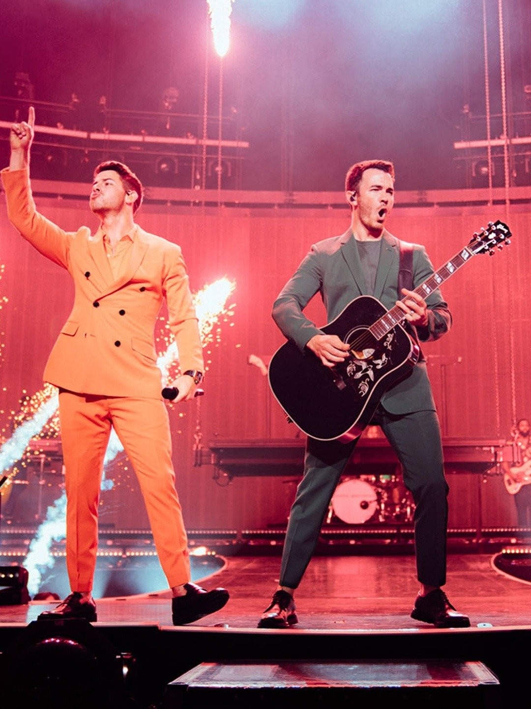Live Review: Jonas Brothers don't miss a beat with 'Happiness