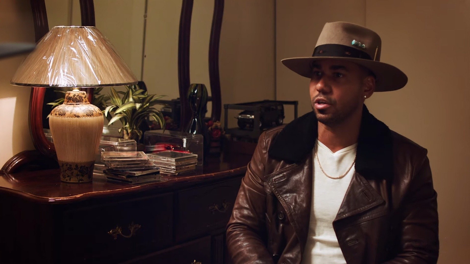 The King of Bachata” Romeo Santos Confirms Details for Leg 2 of His Highly  Successful Golden Tour