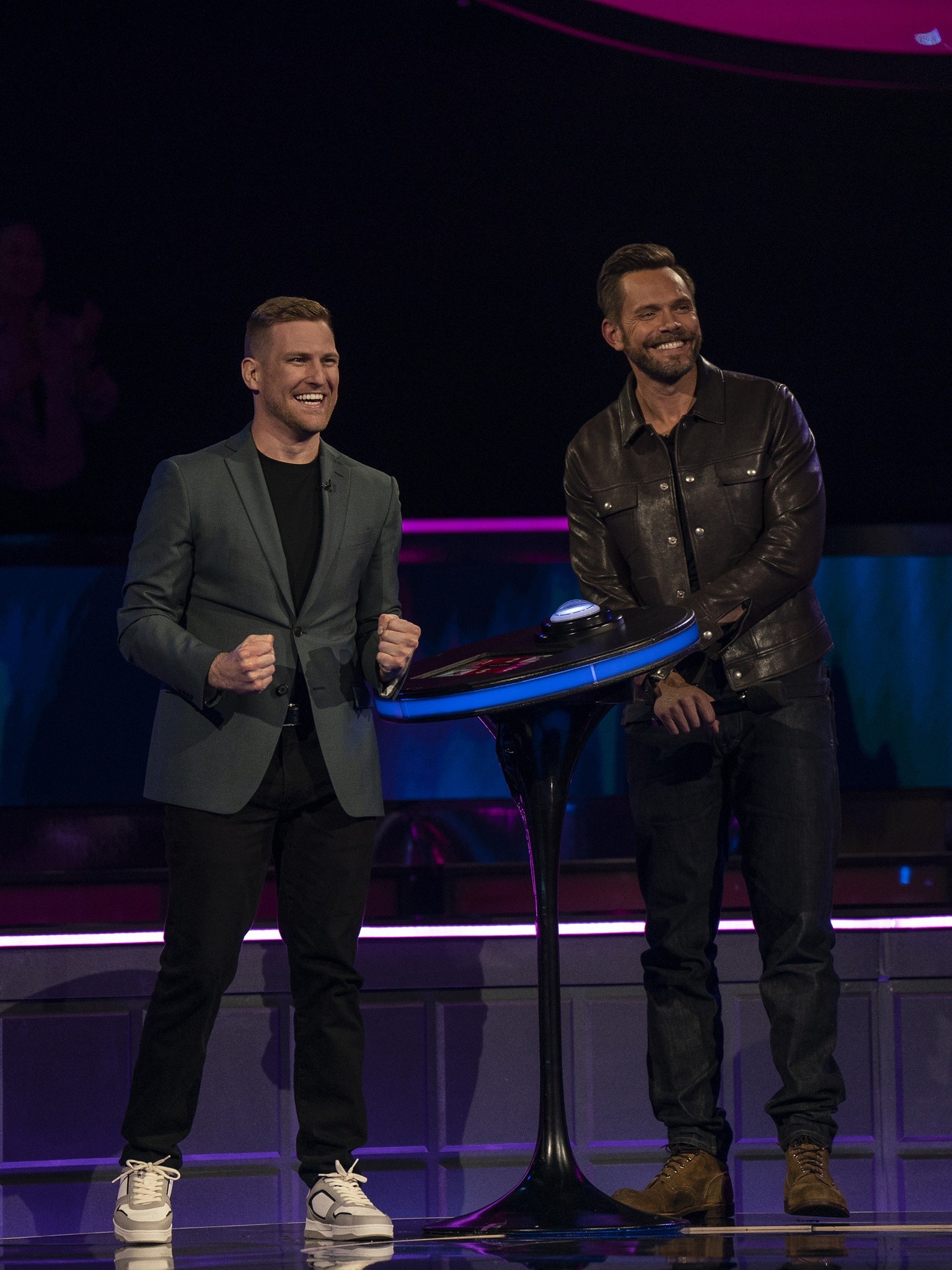 Doppelganger Night: Guest Host Joel McHale, Carnie Wilson, Maggie ...