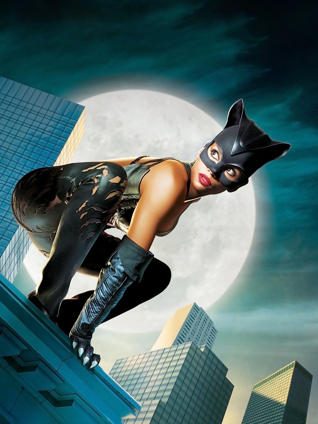 Catwoman: 10 Things The Movies Get Completely Wrong About Her