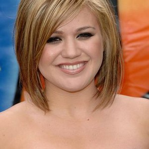 Kelly Clarkson at arrivals for 2007 Teen Choice Awards, Gibson Amphitheatre, Universal City, CA, August 26, 2007. Photo by: Dee Cercone/Everett Collection