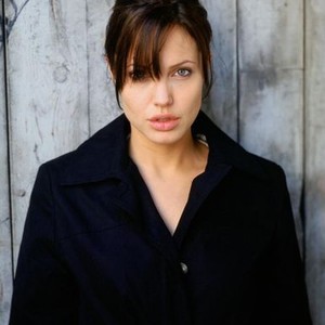 TAKING LIVES, Angelina Jolie, 2004, (c) Warner Brothers