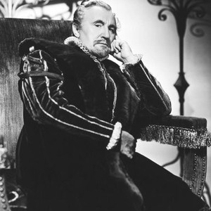 THE PRIVATE LIVES OF ELIZABETH AND ESSEX, Donald Crisp as Francis Bacon, 1939