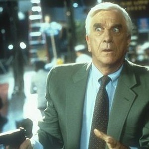 Naked Gun 33 1/3: The Final Insult (1994) photo 9