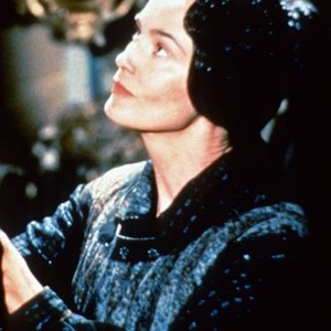 Cousin Bette (1998) photo 8