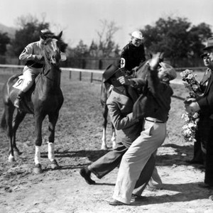 COUNTY FAIR, John Arledge (center, on horse), Fuzzy Knight, 1937