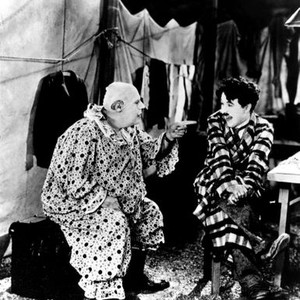 THE CIRCUS, from left: Henry Bergman, Charlie Chaplin, 1928