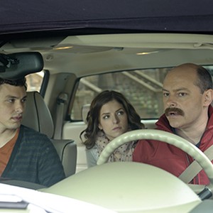 (L-R) John Francis Daley as Ben House, Anna Kendrick as Lindsey Lewis and Rob Corddry as Mr. House in "Rapture-Palooza."