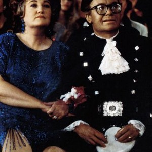 SO I MARRIED AN AXE MURDERER, from left, Brenda Fricker, Mike Myers, 1993, ©TriStar Pictures