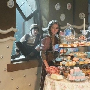 Once Upon a Time, Quinn Lord (L), Karley Scott Collins (R), 'True North', Season 1, Ep. #9, 01/15/2012, ©KSITE