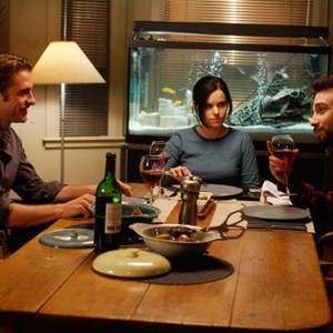GOOD NEIGHBORS, (aka GOOD NEIGHBOURS), from left: Scott Speedman, Emily Hampshire, Jay Baruchel, 2010. ©Magnolia Pictures