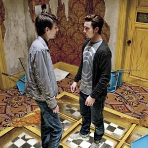 (L-R) Matthew Beard as Jim and Aaron Johnson as William in "Chatroom." photo 6
