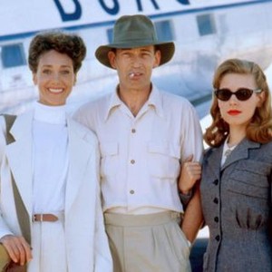 WHITE HUNTER BLACK HEART, Marisa Berenson, Richard Vanstone, Jamie Koss, 1990. ©Warner Bros