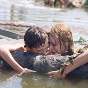 THE IMPOSSIBLE, from left: Tom Holland, Naomi Watts, 2012. ph: Jose Haro/©Summit Entertainment
