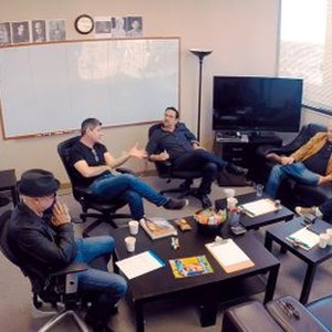 WHAT WE LEFT BEHIND: LOOKING BACK AT STAR TREK: DEEP SPACE NINE, 'STAR TREK: DEEP SPACE NINE' WRITERS, FROM LEFT: IRA STEVEN BEHR, ROBERT HEWITT WOLFE, RENE ECHEVARRIA, HANS BEIMLER, RONALD D. MOORE, 2018. © FATHOM EVENTS