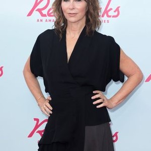 Jennifer Grey at arrivals for Amazon Red Carpet Premiere Screening for RED OAKS, The Ziegfeld Theatre, New York, NY September 29, 2015. Photo By: Abel Fermin/Everett Collection