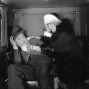 THE STRONG MAN, Harry Langdon, Gertrude Astor, 1926
