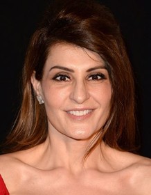 The 60-year old daughter of father Constantine "Gus" Vardalos and mother Doreen  Nia Vardalos in 2022 photo. Nia Vardalos earned a  million dollar salary - leaving the net worth at 10 million in 2022